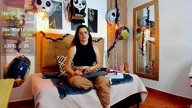 Snapshot of _samanthaa_foxx chatting on 10-19-25, 10:51 samanthaa foxx online show from 10-19-25, 10:51