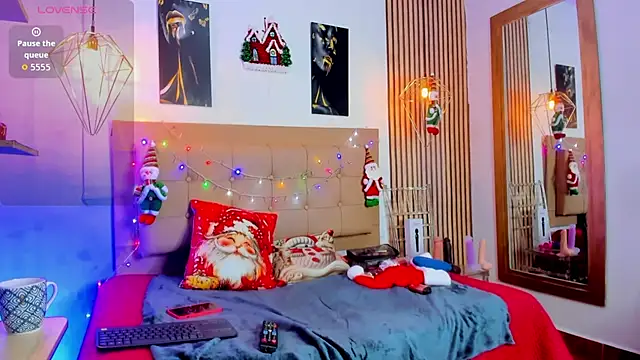 Snapshot of _samanthaa_foxx chatting on 12-01-25, 11:33 samanthaa foxx online show from 12-01-25, 11:33