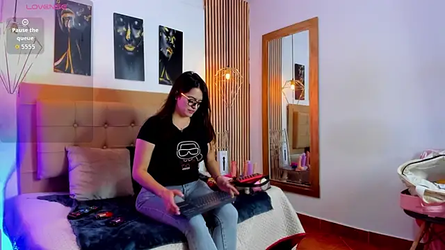 Snapshot of _samanthaa_foxx chatting on 11-13-25, 10:41 samanthaa foxx online show from 11-13-25, 10:41