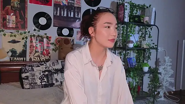 OdetteBiddy online show from 11-08-25, 08:34