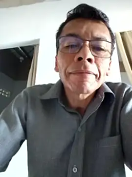 skinnylatino51 online show from 04-10-26, 05:09