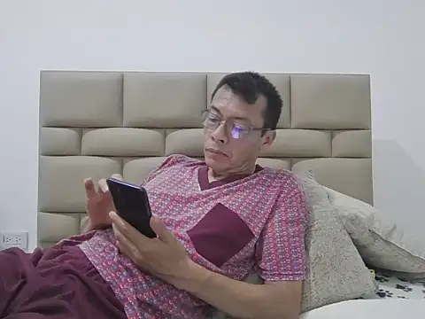 skinnylatino51 online show from 03-29-26, 12:56