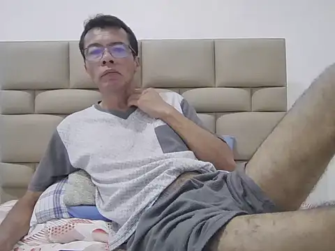 skinnylatino51 online show from 02-03-26, 01:16