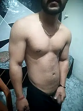 Kartikkartik8595 online show from 02-05-26, 11:39