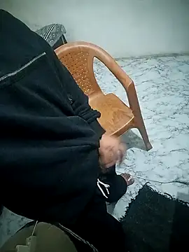 Kartikkartik8595 online show from 12-02-25, 07:04