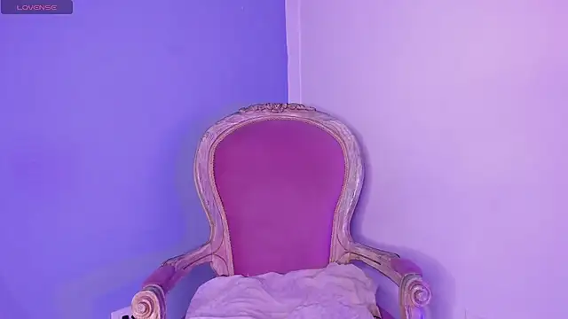 Snapshot of dandii_69 chatting on 09-18-25, 10:24 dandii 69 online show from 09-18-25, 10:24