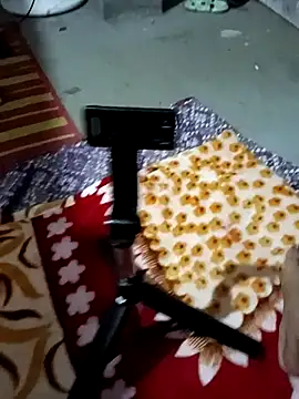 Snapshot of sia_143 chatting on 10-30-25, 02:14 sia 143 online show from 10-30-25, 02:14