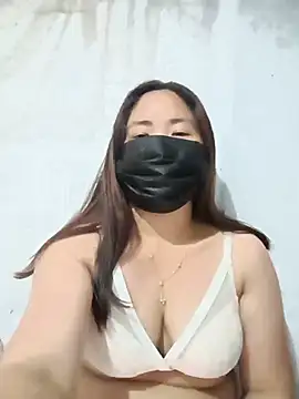 Snapshot of sia_143 chatting on 06-23-26, 03:54 sia 143 online show from 06-23-26, 03:54