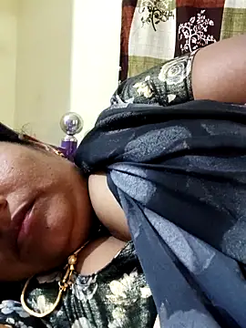 Snapshot of papukurty chatting on 04-23-26, 12:29 papukurty online show from 04-23-26, 12:29