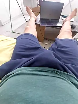 gelgelgel 17 online show from 04-12-26, 09:23