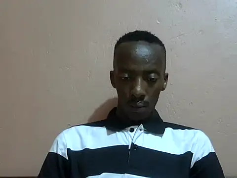 Snapshot of shadez94 chatting on 09-19-25, 07:51 shadez94 online show from 09-19-25, 07:51