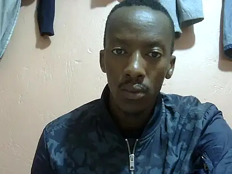 Snapshot of shadez94 chatting on 10-07-25, 04:13 shadez94 online show from 10-07-25, 04:13