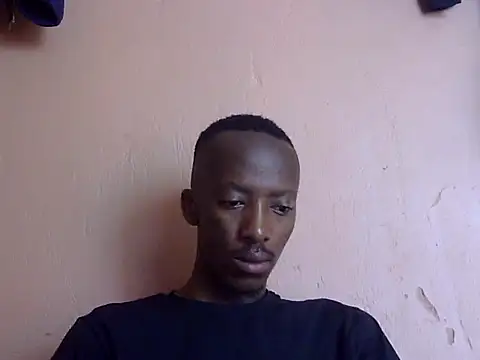 Snapshot of shadez94 chatting on 09-18-25, 07:00 shadez94 online show from 09-18-25, 07:00