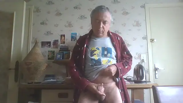 Snapshot of gegevincent chatting on 06-09-26, 09:54 gegevincent online show from 06-09-26, 09:54