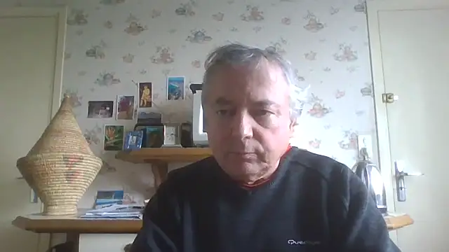 Snapshot of gegevincent chatting on 05-11-26, 11:33 gegevincent online show from 05-11-26, 11:33