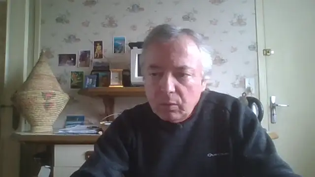 Snapshot of gegevincent chatting on 05-17-26, 10:59 gegevincent online show from 05-17-26, 10:59