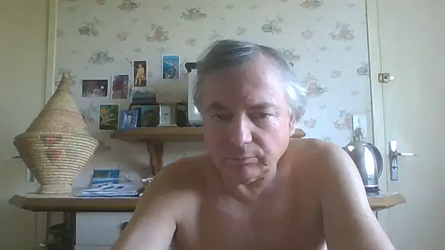 Snapshot of gegevincent chatting on 05-22-26, 02:04 gegevincent online show from 05-22-26, 02:04