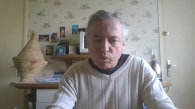 Snapshot of gegevincent chatting on 04-26-26, 10:56 gegevincent online show from 04-26-26, 10:56