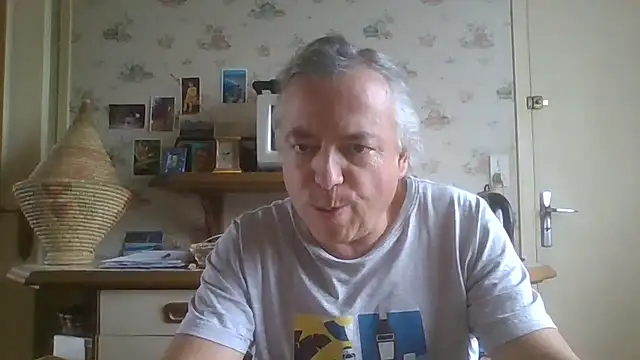 Snapshot of gegevincent chatting on 05-31-26, 10:32 gegevincent online show from 05-31-26, 10:32