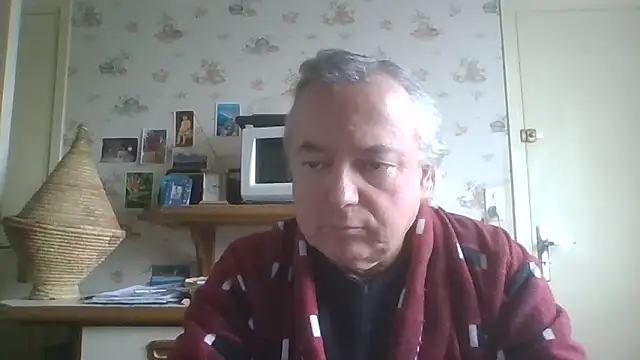 Snapshot of gegevincent chatting on 04-01-26, 11:22 gegevincent online show from 04-01-26, 11:22