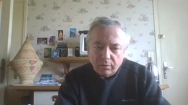 Snapshot of gegevincent chatting on 05-07-26, 11:13 gegevincent online show from 05-07-26, 11:13