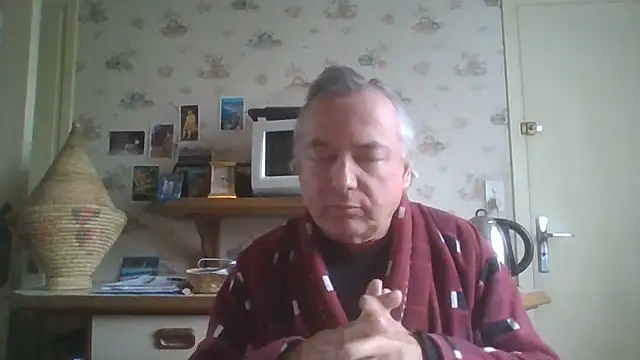 Snapshot of gegevincent chatting on 05-16-26, 11:20 gegevincent online show from 05-16-26, 11:20