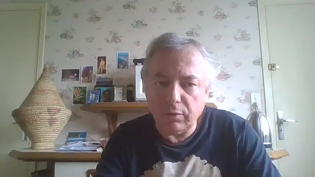 Snapshot of gegevincent chatting on 05-03-26, 11:26 gegevincent online show from 05-03-26, 11:26
