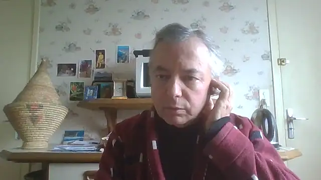 Snapshot of gegevincent chatting on 05-18-26, 08:52 gegevincent online show from 05-18-26, 08:52