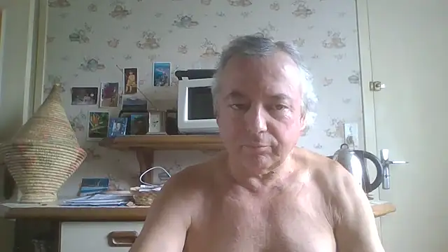 Snapshot of gegevincent chatting on 06-29-26, 09:05 gegevincent online show from 06-29-26, 09:05
