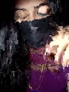 umairahaasan 1 online show from 10-27-25, 11:44