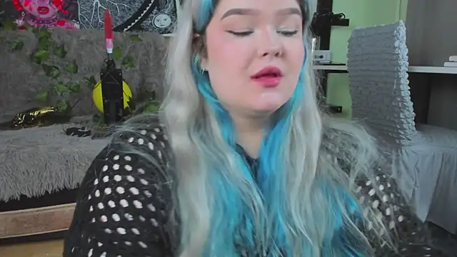  CandyM1lky  online show from 10-30-25, 06:55