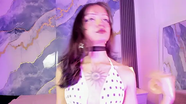 Snapshot of MaddieStark chatting on 06-17-26, 01:21 MaddieStark online show from 06-17-26, 01:21