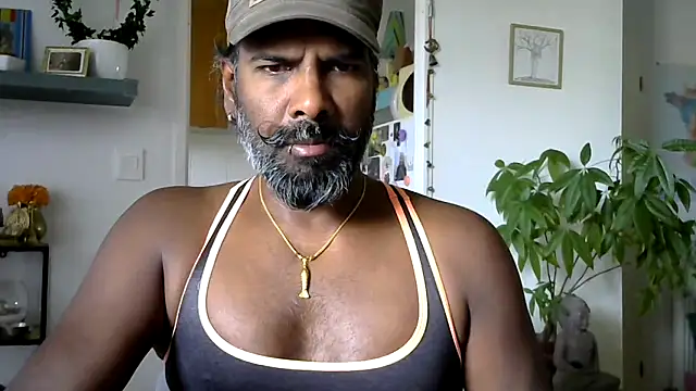 frenchblackc31 online show from 06-11-26, 09:17