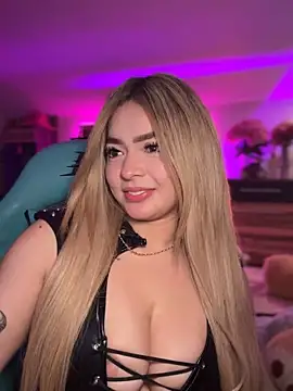 OriannaFox online show from 03-18-26, 06:09