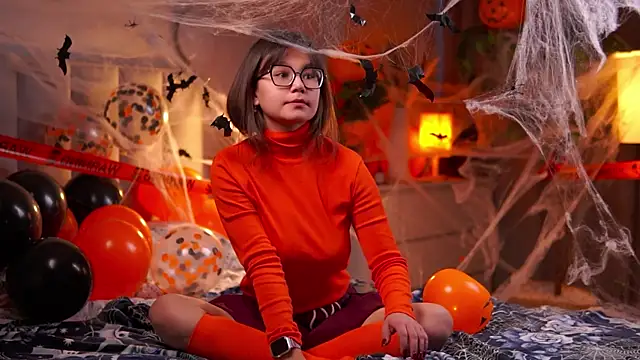 Julia PR0 online show from 10-30-25, 11:08