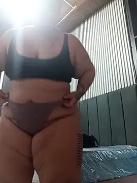 Snapshot of OneLustyBBW chatting on 04-22-26, 11:17 OneLustyBBW online show from 04-22-26, 11:17