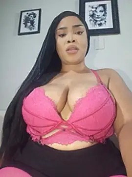 MadamPinky online show from 06-11-26, 07:33