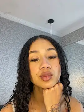 Snapshot of jadee8 chatting on 07-17-26, 02:58 jadee8 online show from 07-17-26, 02:58