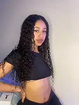 jadee8 online show from 12-04-25, 10:20