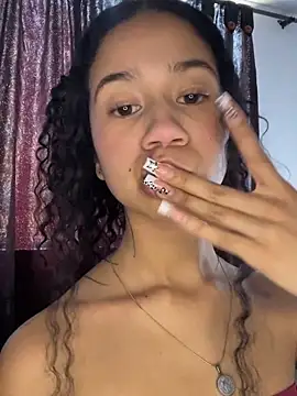 jadee8 online show from 05-12-26, 07:42