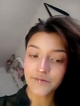 Emmantho online show from 10-11-25, 04:41