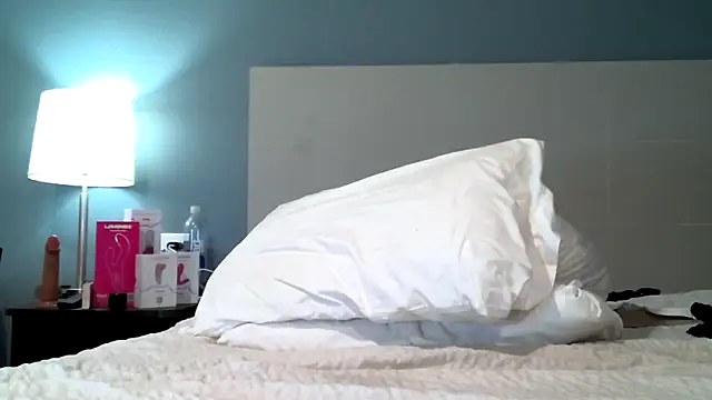 Keikomiller online show from 12-14-25, 01:17