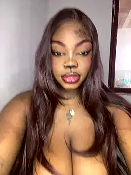 MiiaaCollinss online show from 10-28-25, 03:11