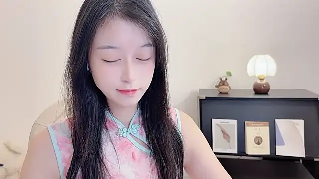 Onechestnut online show from 10-16-25, 06:10