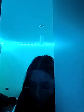 Dulcedeanis online show from 04-18-26, 01:30