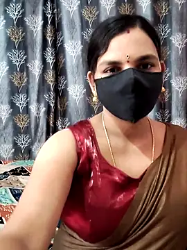 Snapshot of Lalitha-1995 chatting on 05-20-26, 05:26 Lalitha-1995 online show from 05-20-26, 05:26