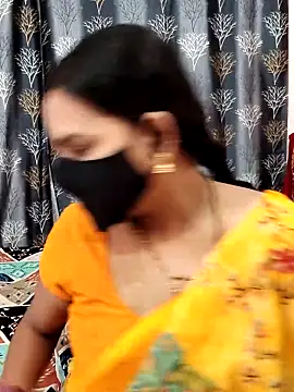 Snapshot of Lalitha-1995 chatting on 05-24-26, 06:35 Lalitha-1995 online show from 05-24-26, 06:35