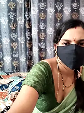 Snapshot of Lalitha-1995 chatting on 04-25-26, 06:38 Lalitha-1995 online show from 04-25-26, 06:38