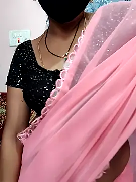 Snapshot of Lalitha-1995 chatting on 06-03-26, 06:36 Lalitha-1995 online show from 06-03-26, 06:36