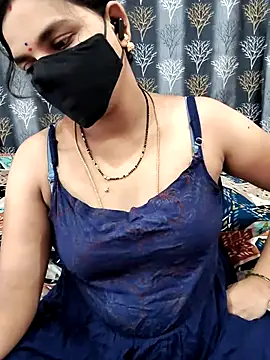 Snapshot of Lalitha-1995 chatting on 06-04-26, 06:18 Lalitha-1995 online show from 06-04-26, 06:18